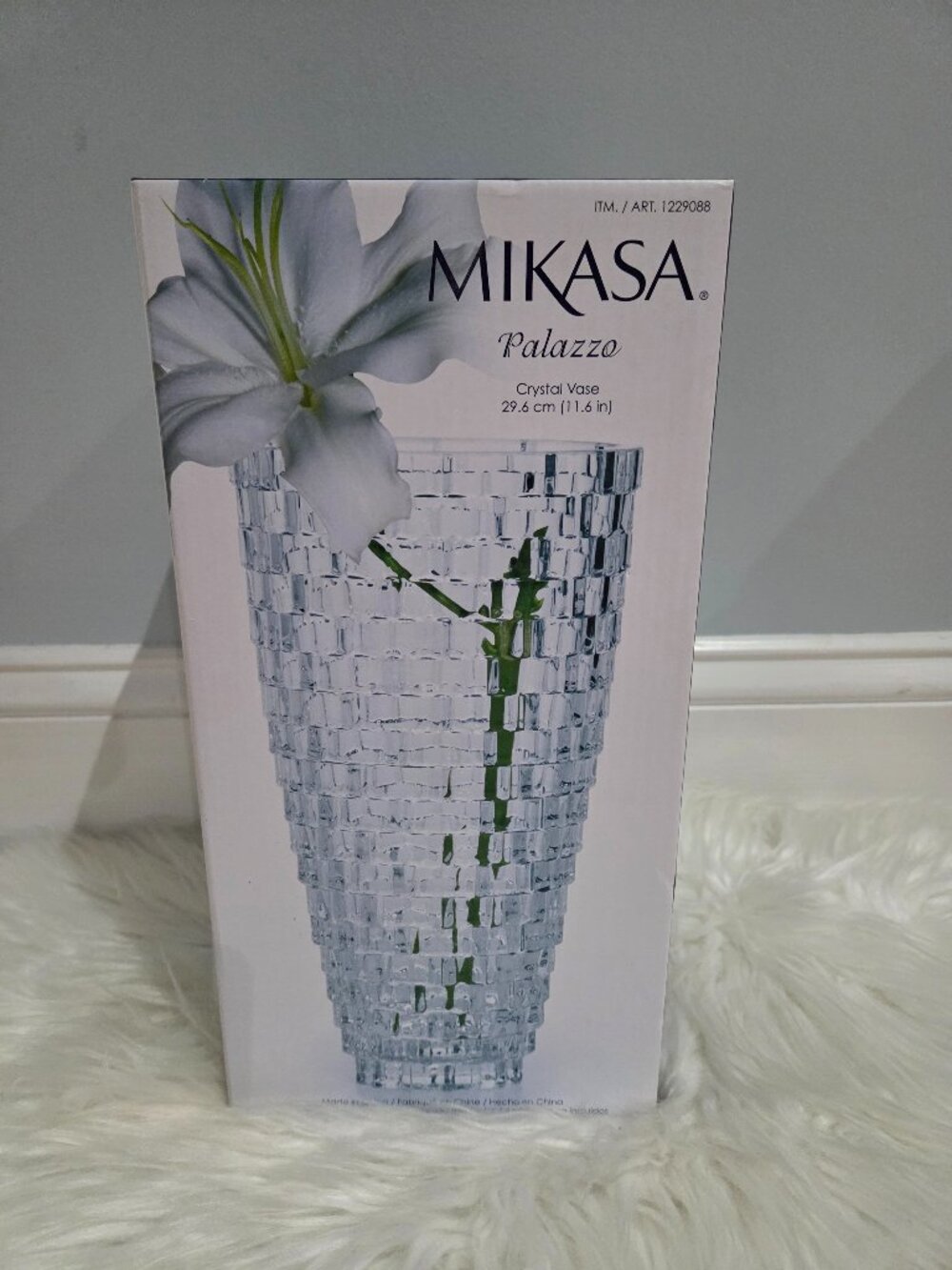 Mikasa Palazzo Crystal Vase